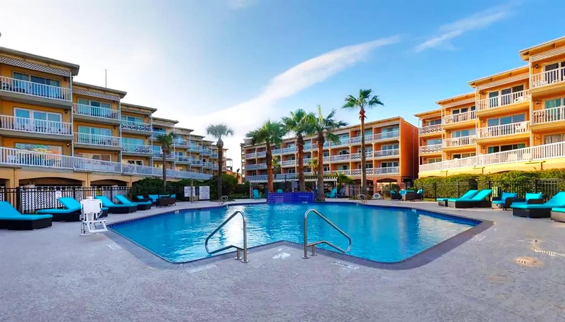 Beautiful Ocean Views At The Victorian Apartment Galveston Exterior photo