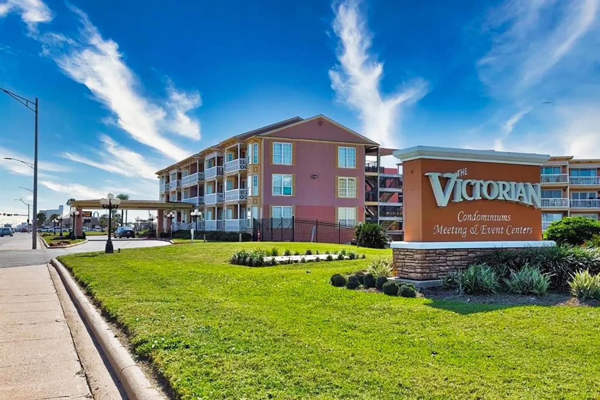 Beautiful Ocean Views At The Victorian Apartment Galveston Exterior photo